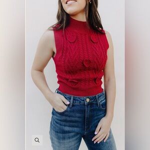 Le Lis Textured Cable Knit Heart Sleeveless Sweater Top - NWT